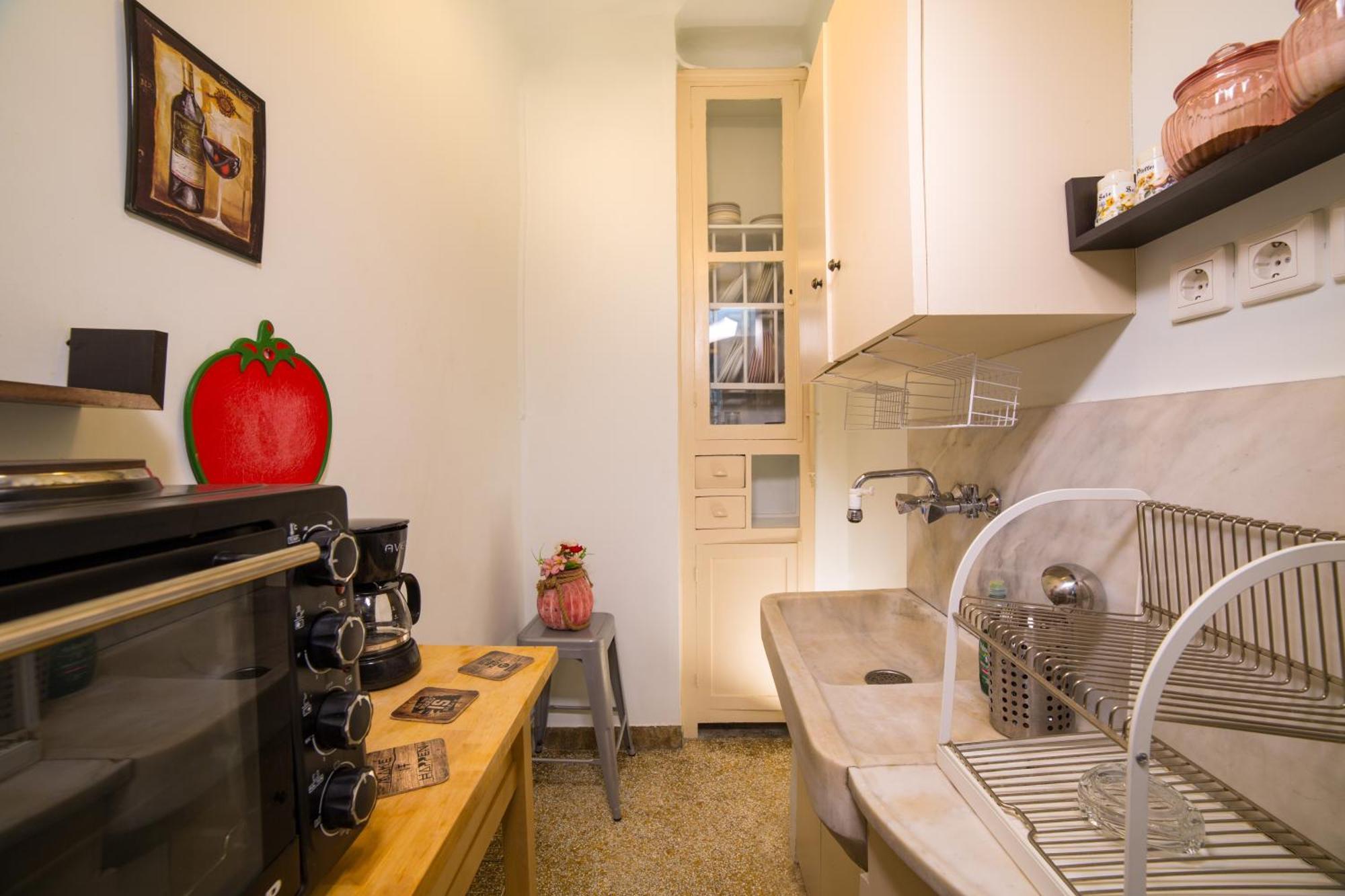 Downtown Quiet Apartment On A Pedestrian Street Atenas Exterior foto